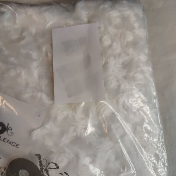 Rose Pattern Pillow Covers 18x18 White Micro Fiber Simple & Opulence 2 in Pack - Picture 7 of 16